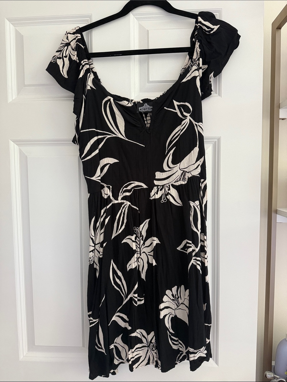 Black & White Floral Off-Shoulder Summer Dress